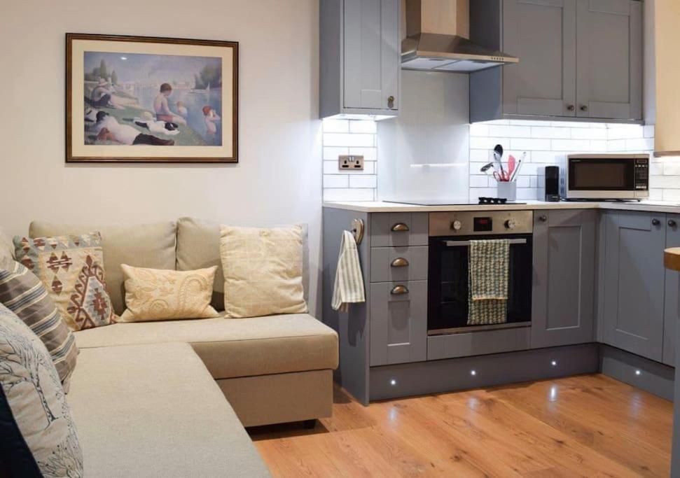 The Snug Entire Home Sleeps 2, Stratford Upon Avon Shottery 外观 照片