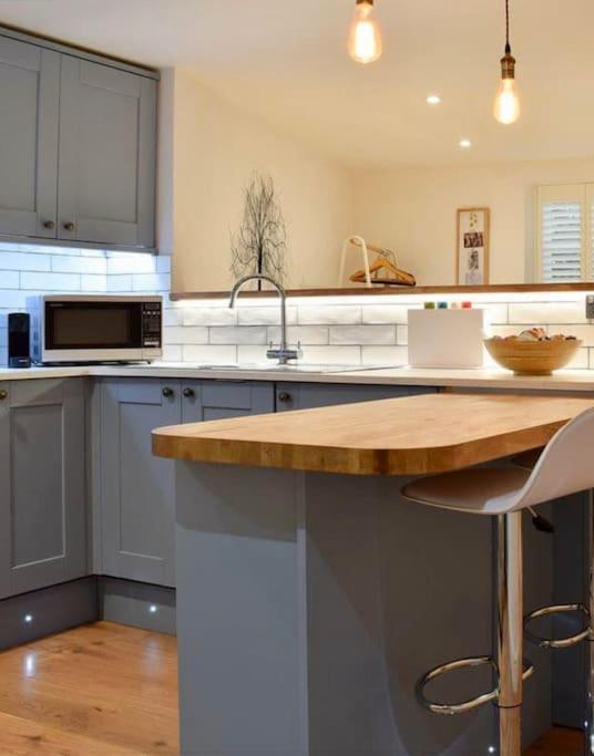 The Snug Entire Home Sleeps 2, Stratford Upon Avon Shottery 外观 照片